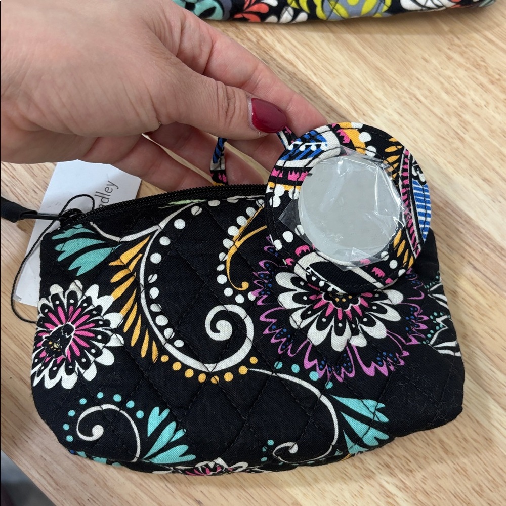 VERA BRADLEY Bundle Small Pouches - Picture 4 of 7